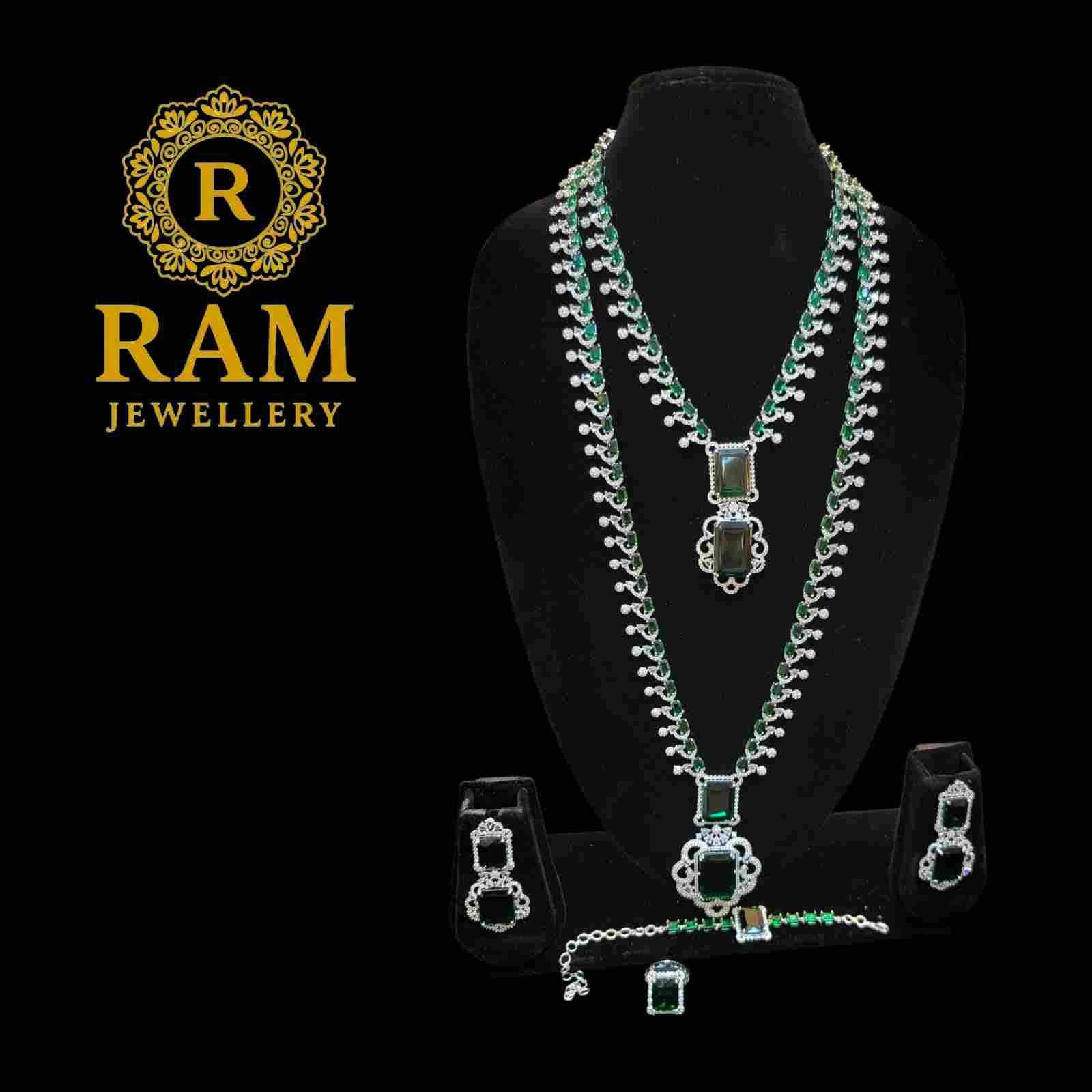 AD NECKLESS