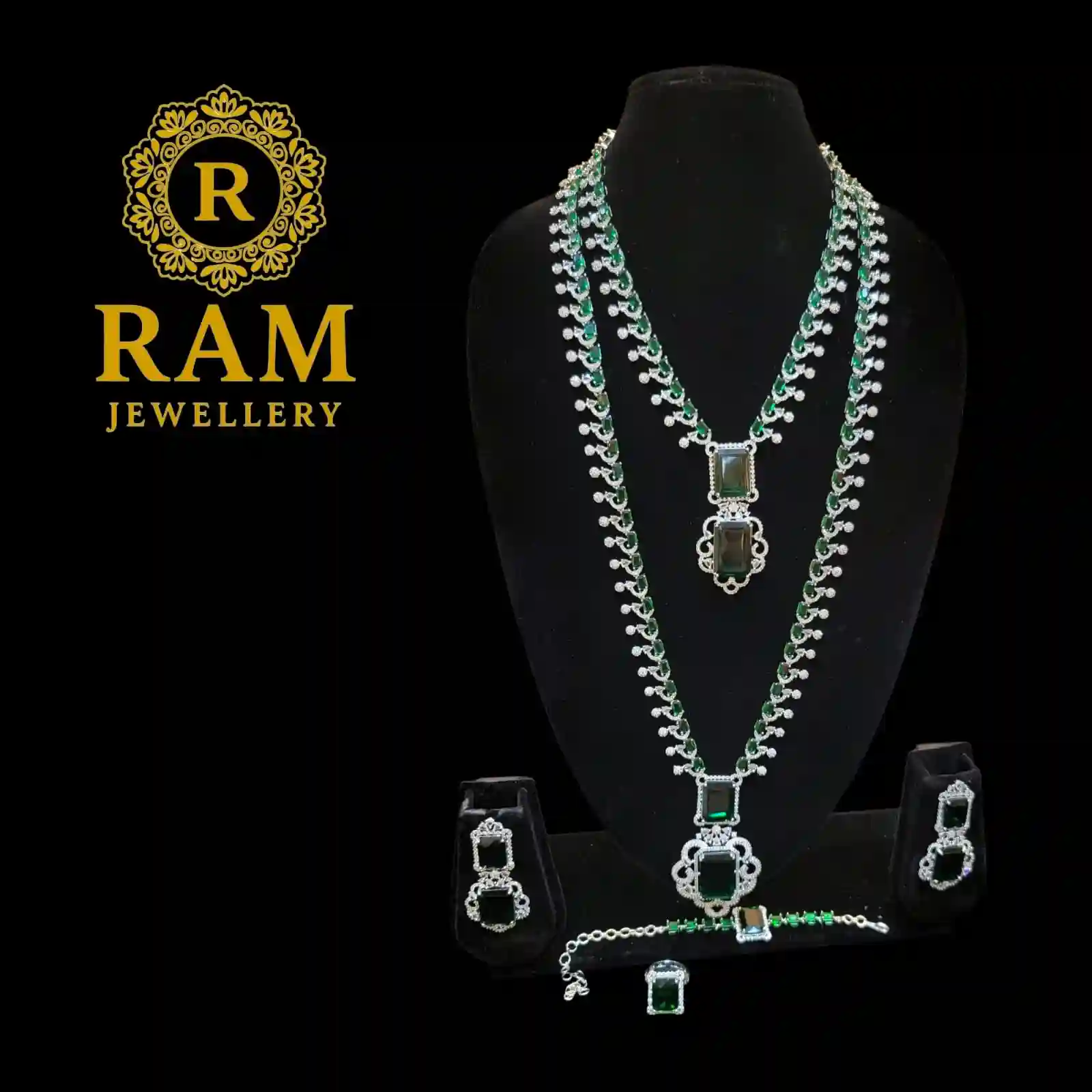 AD NECKLESS