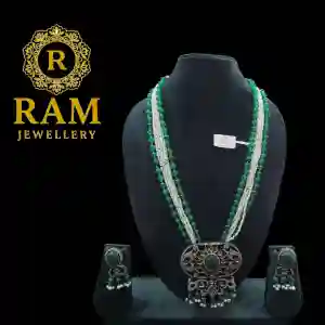 AD NECKLESS